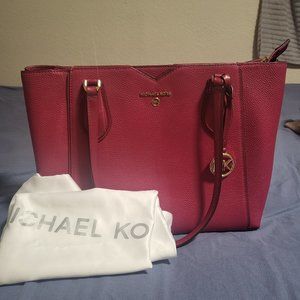 Fuchsia Michale Kors